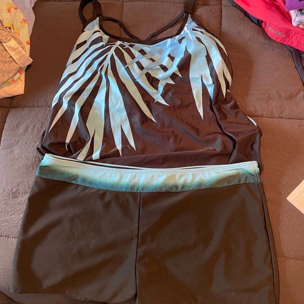 Ladies bathing suit
